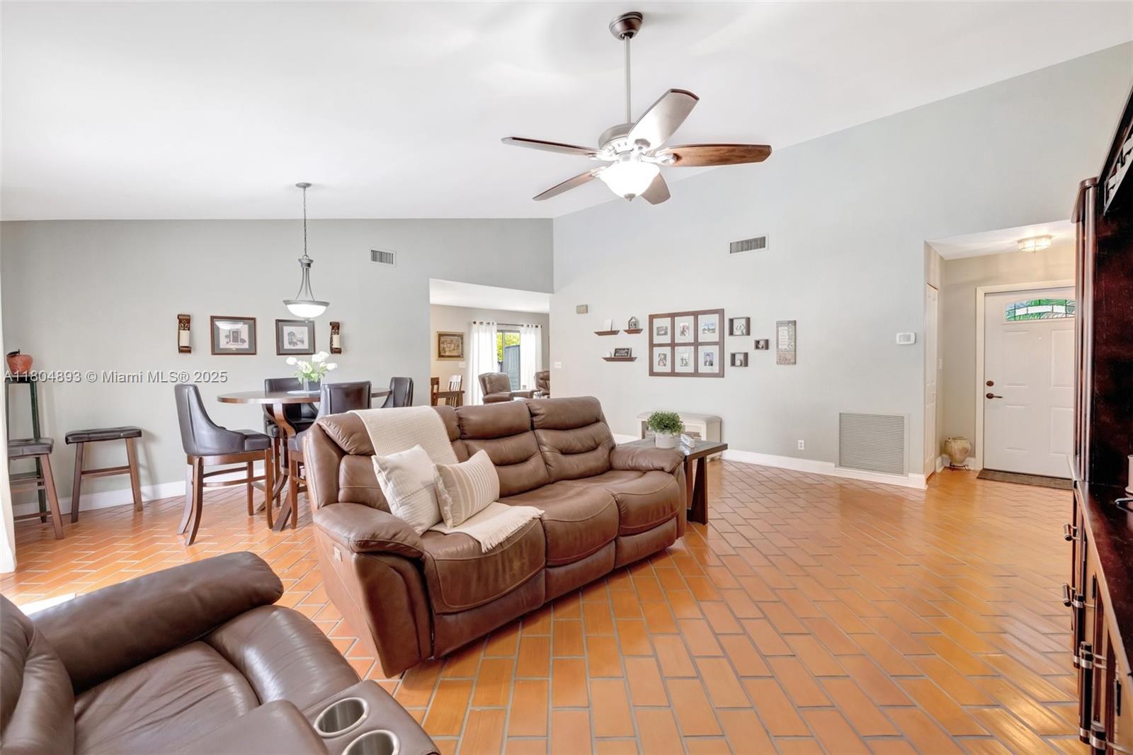 ROCK CREEK - Tierra Vista - Residential