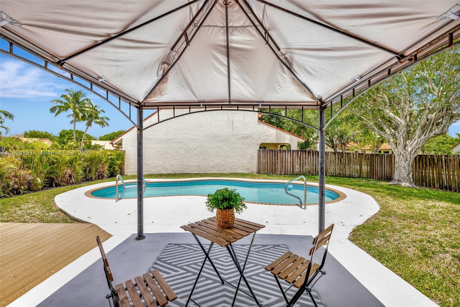 ROCK CREEK - Tierra Vista - Residential