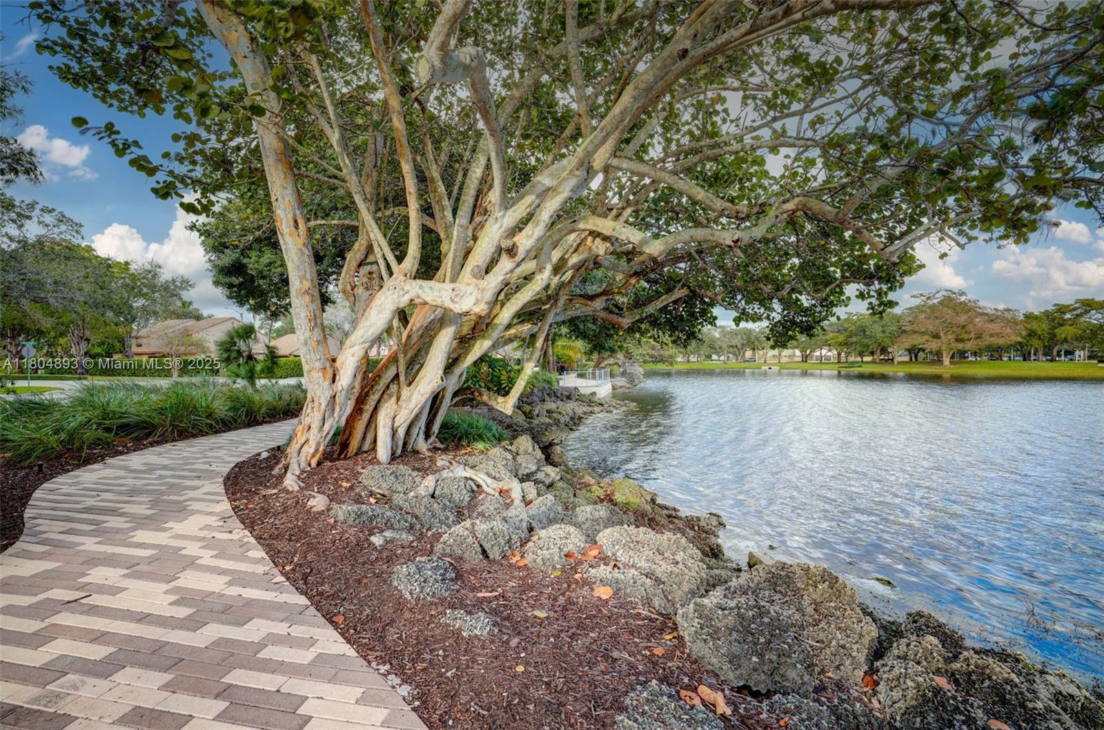 ROCK CREEK - Tierra Vista - Residential