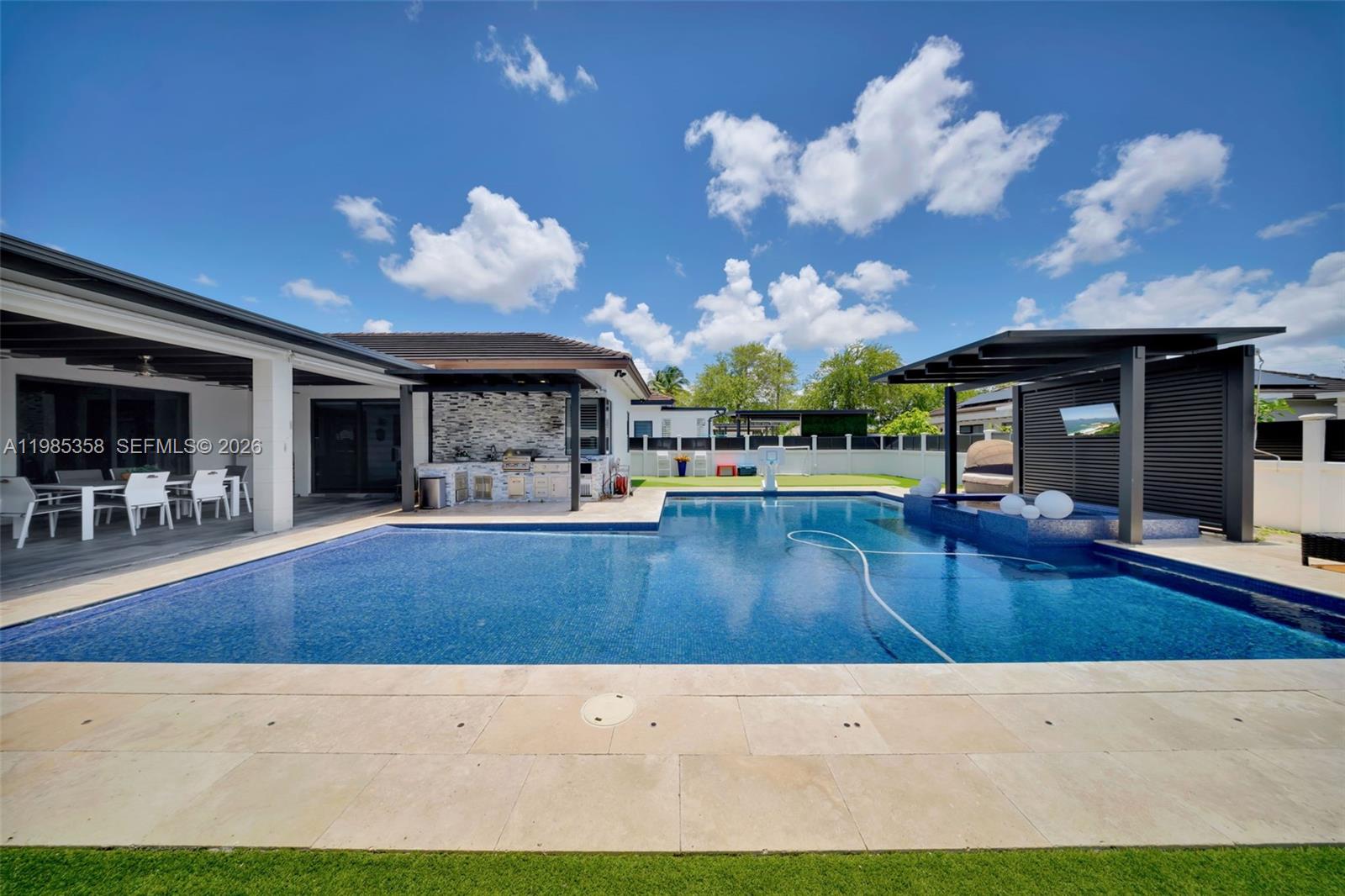 GAVICAR VILLAS - Residential