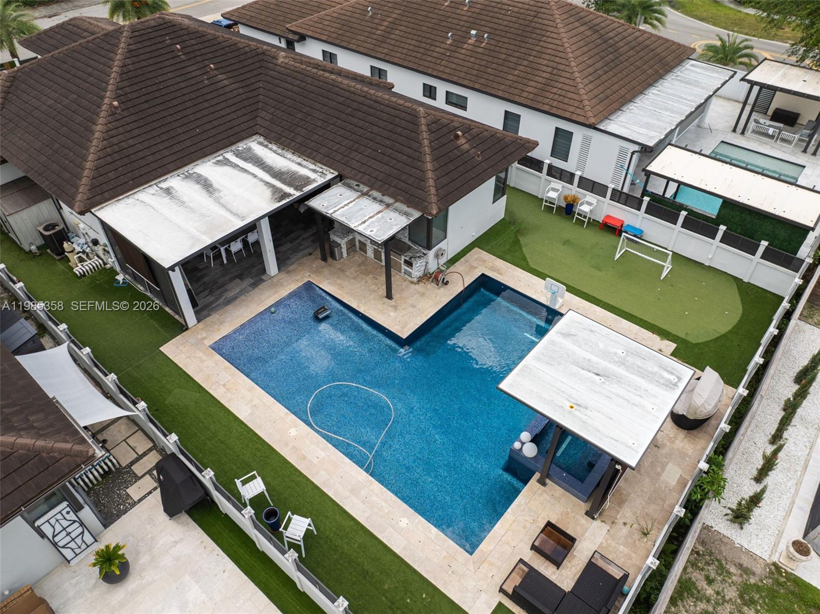 GAVICAR VILLAS - Residential