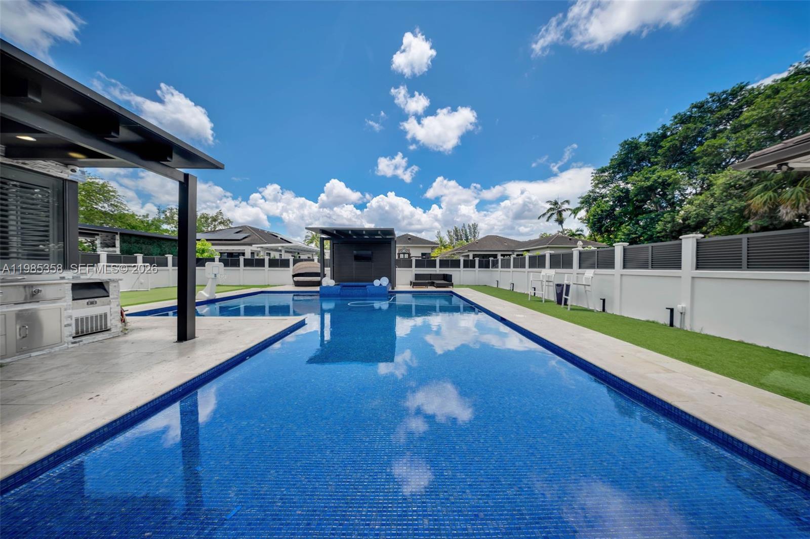 GAVICAR VILLAS - Residential