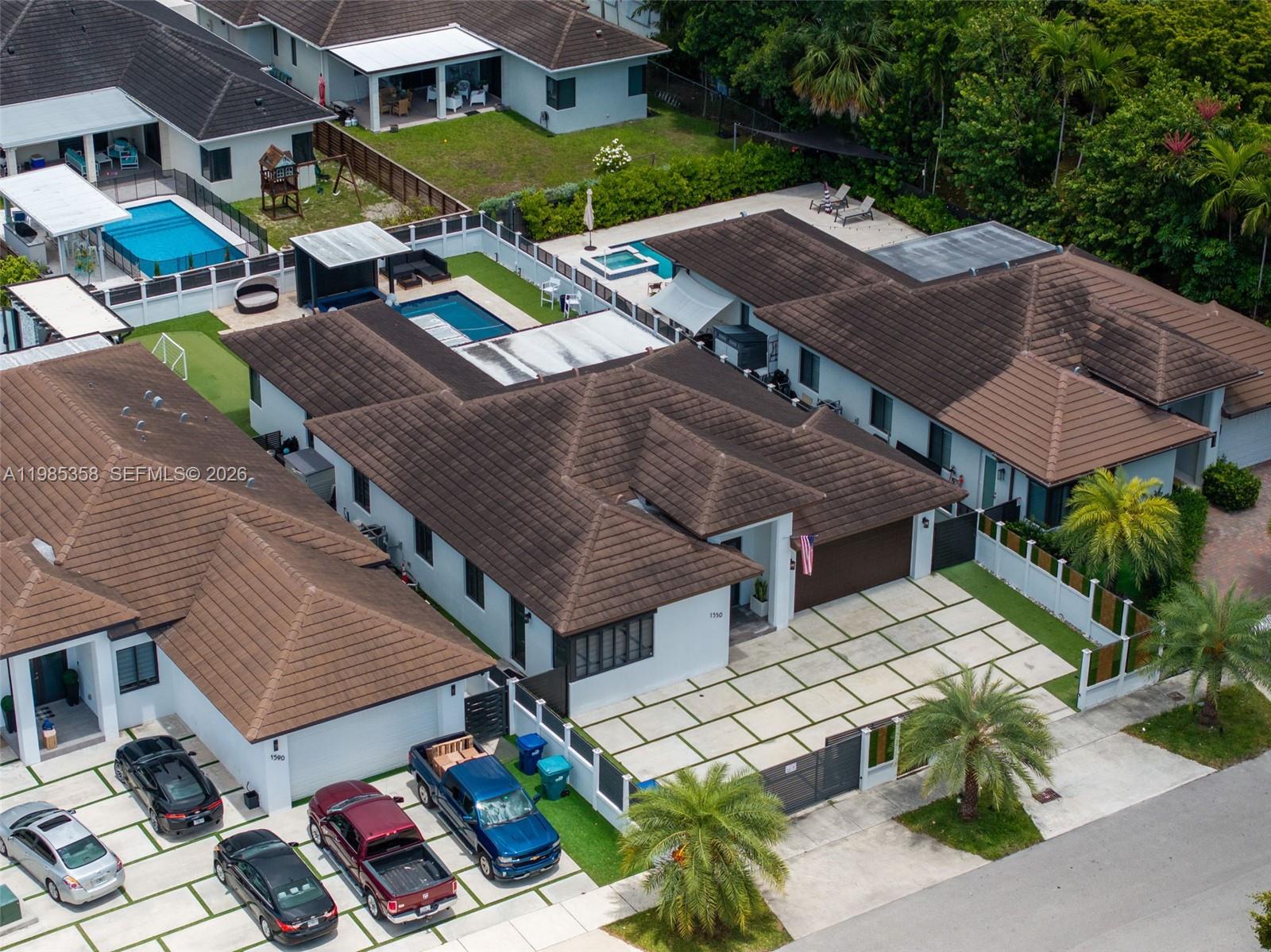 GAVICAR VILLAS - Residential