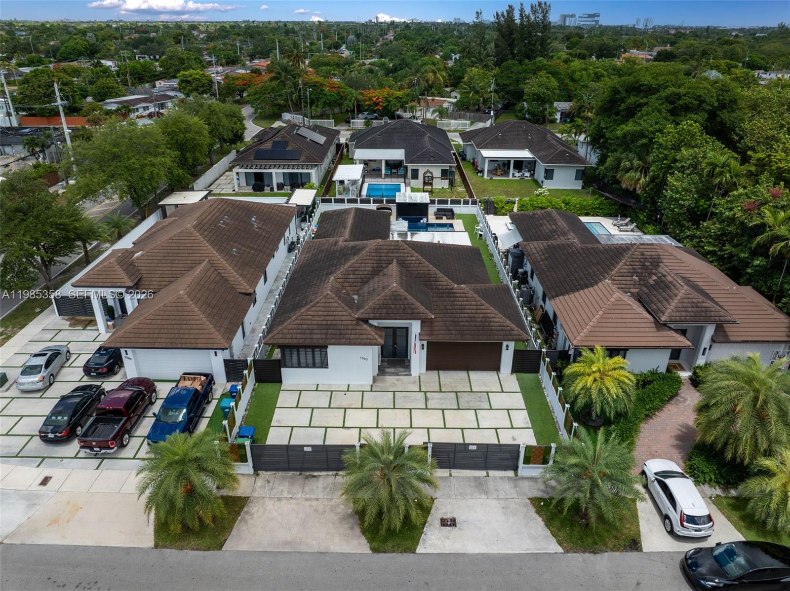 GAVICAR VILLAS - Residential