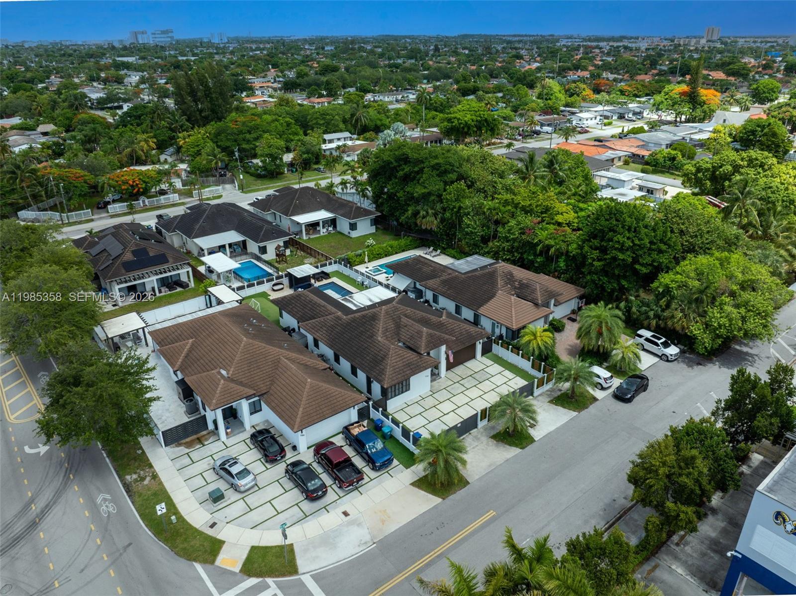 GAVICAR VILLAS - Residential