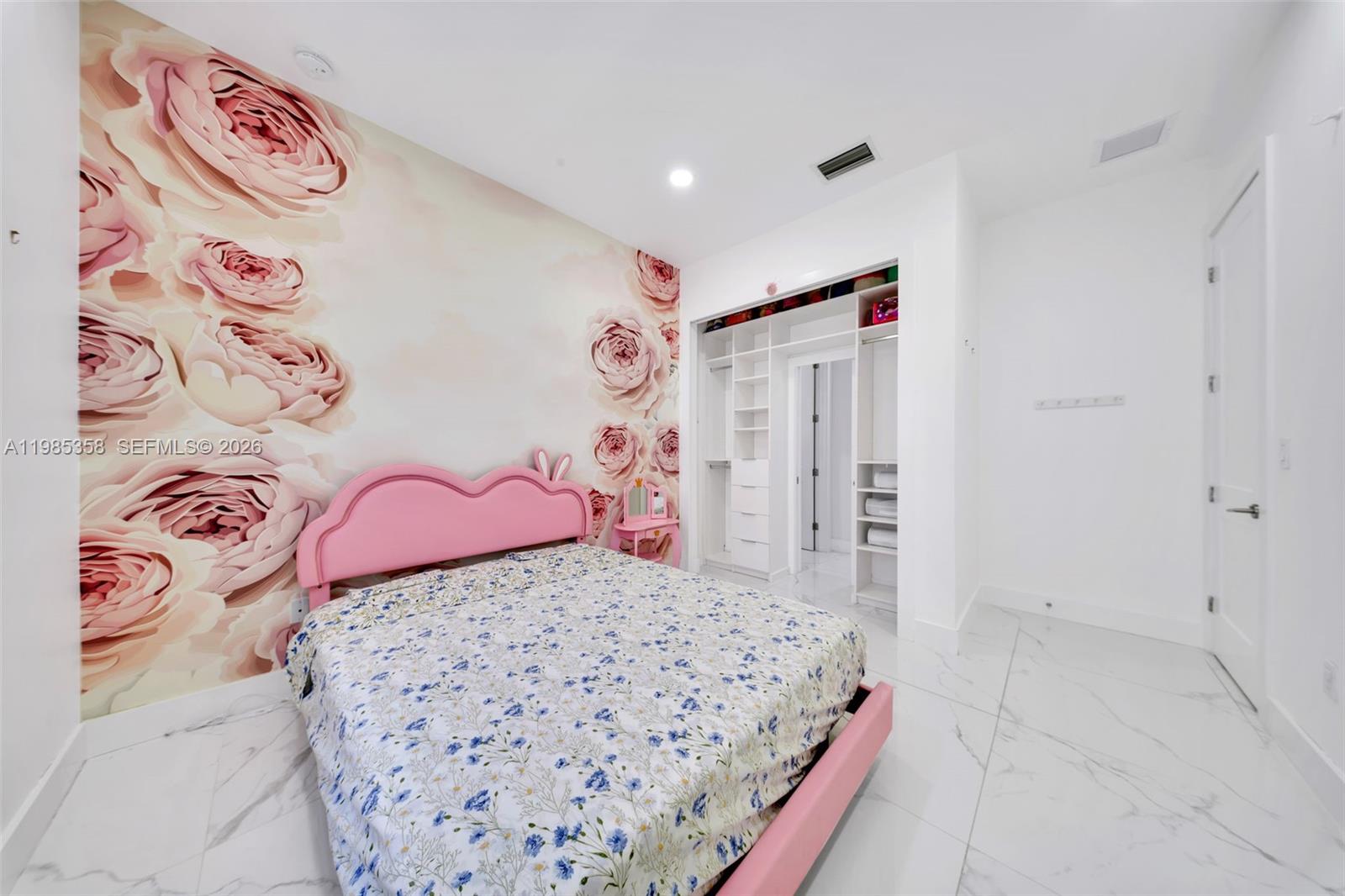 GAVICAR VILLAS - Residential