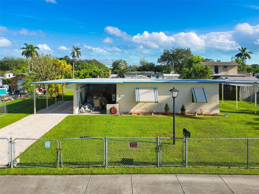 Welcome to Homestead! This property is the perfect open canvas to design and create your dream home. Situated in a highly desirable area with no HOA, it offers freedom and flexibility to bring your vision to life. With ample space and endless potential, you’ll have room to build, expand, and truly make it your own.