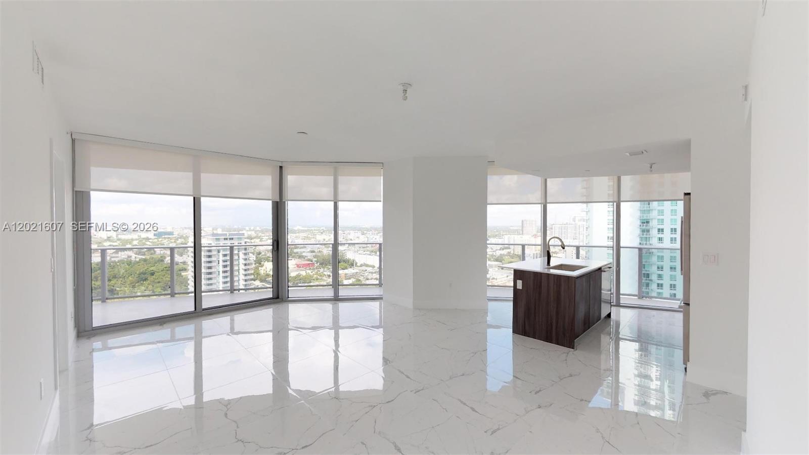 ARIA ON THE BAY CONDO - Residential