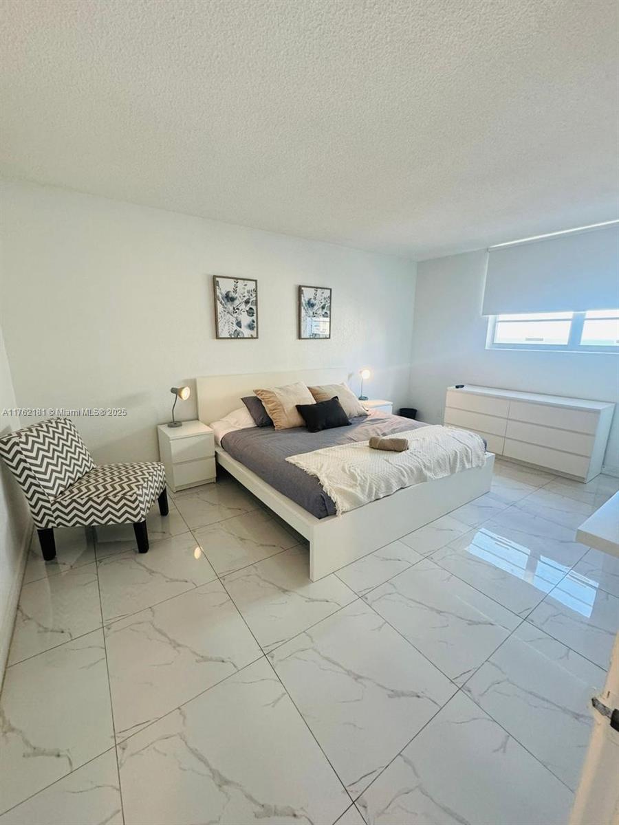 3901 S Ocean Dr 10G