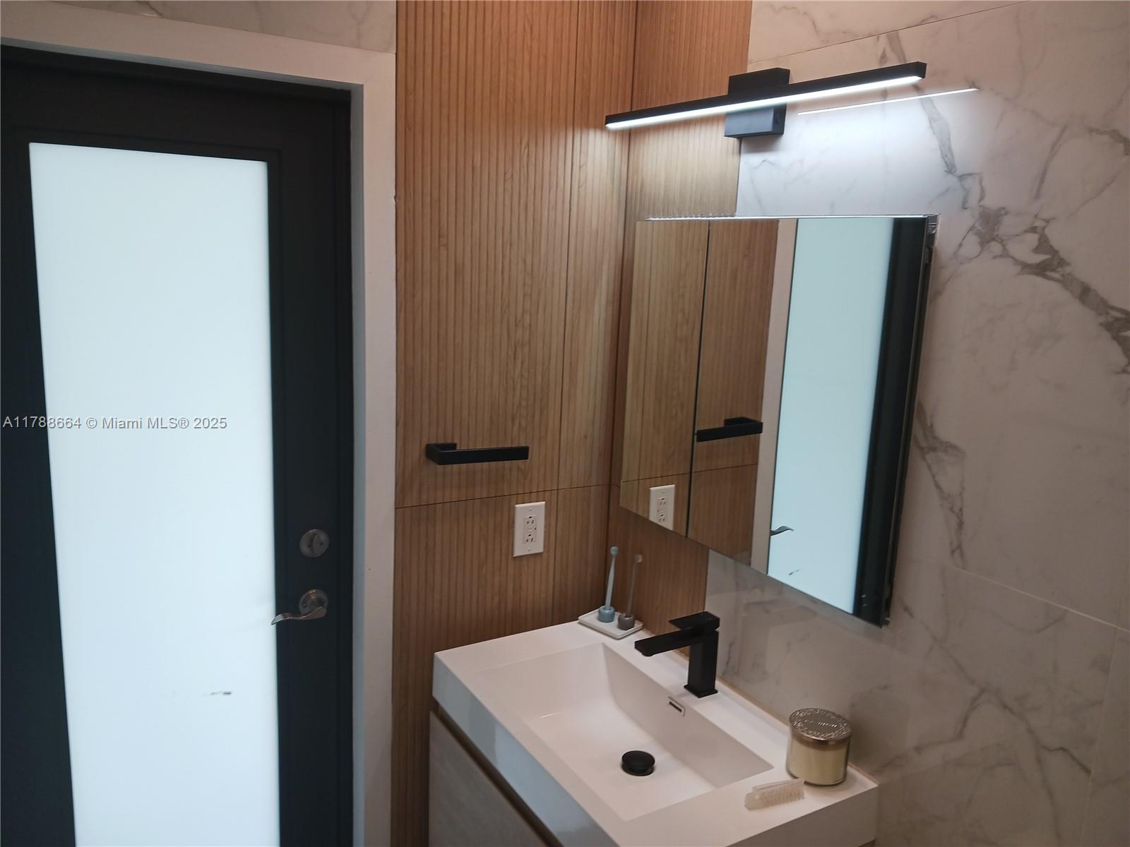 HIGHLAND LAKES SEC 2 - Residential