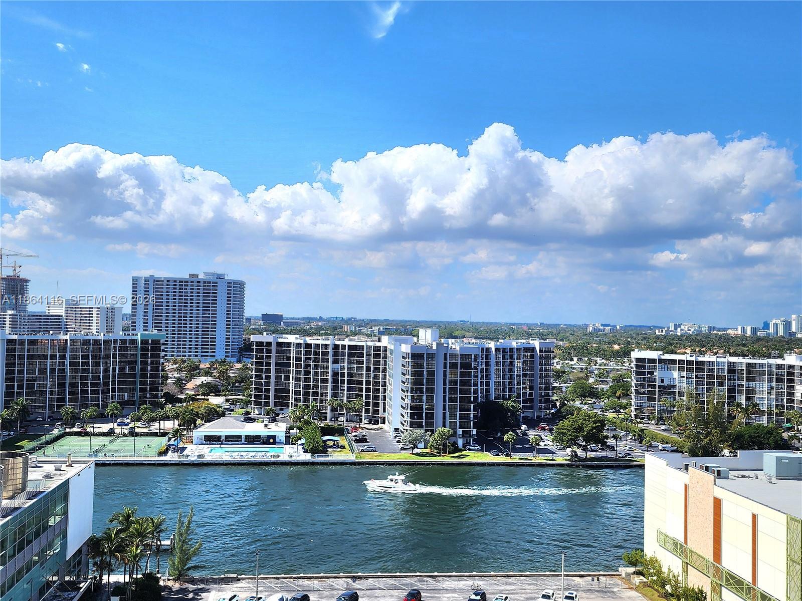 ALEXANDER TOWERS CONDO - Residential