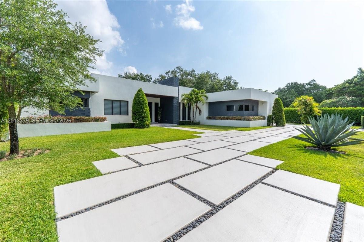 6785 SW 99th Ter
