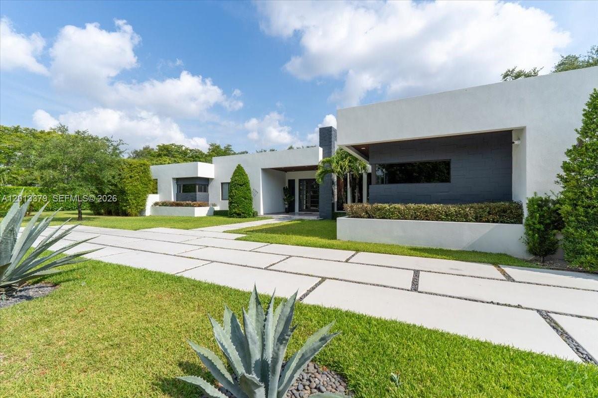 6785 SW 99th Ter