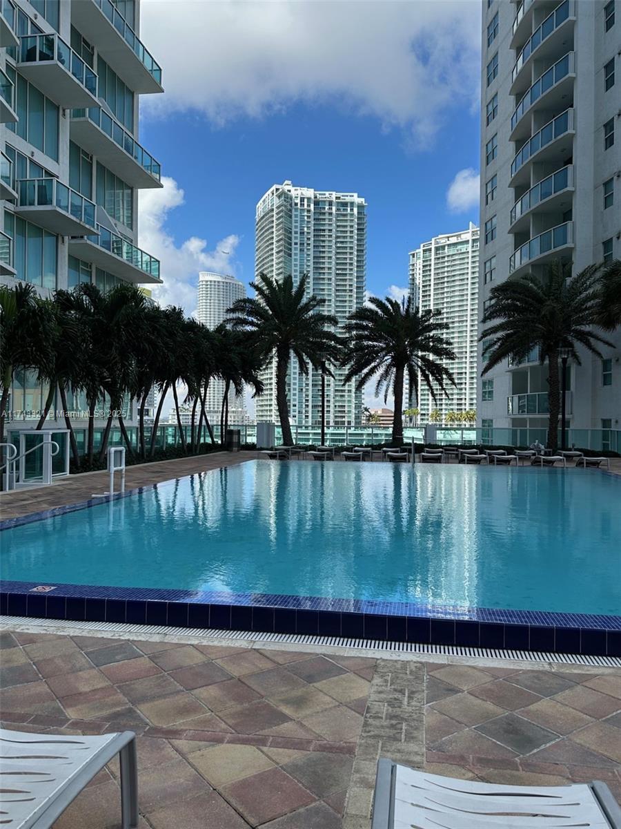 BRICKELL ON THE RIVER N T - Residential