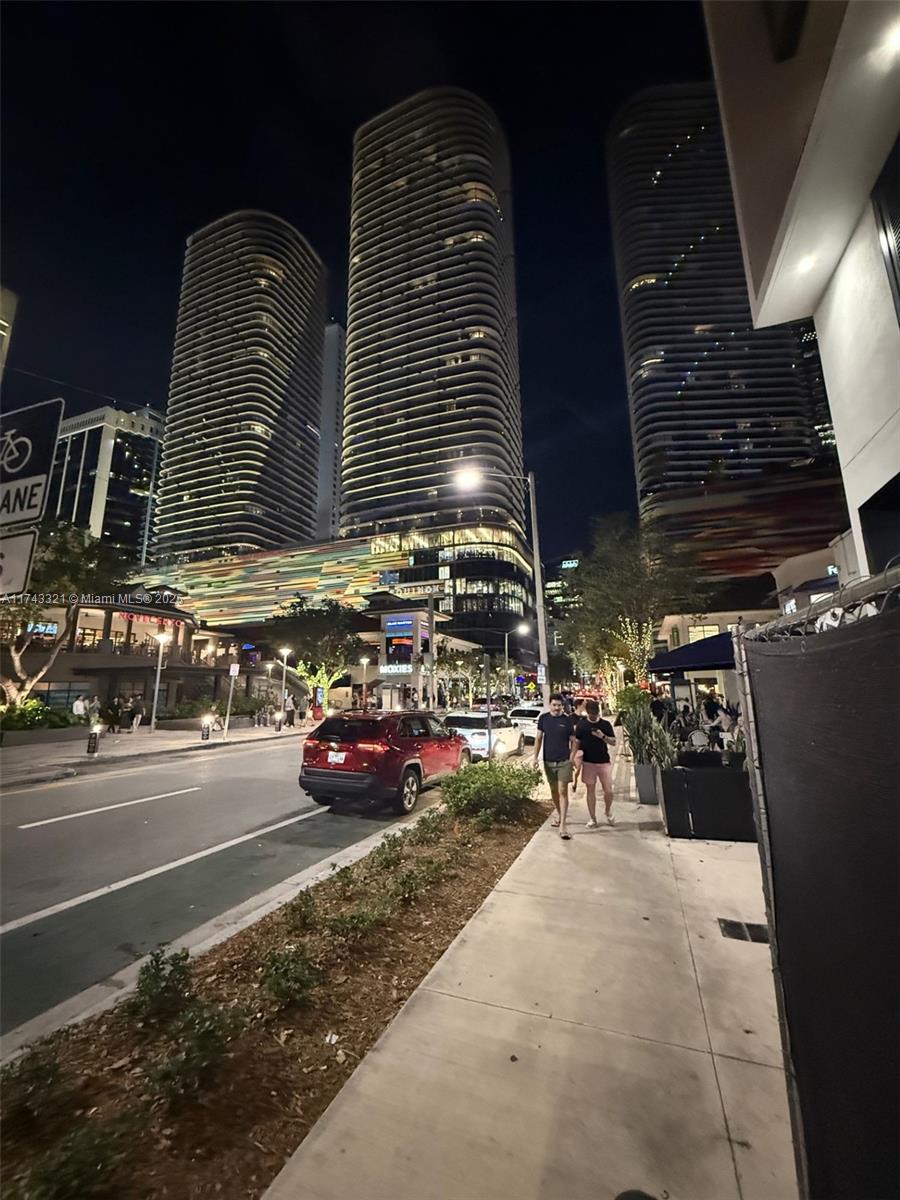 BRICKELL ON THE RIVER N T - Residential