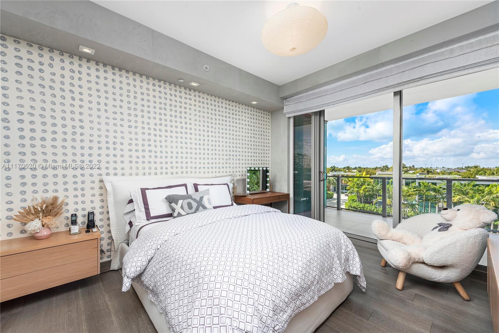 OCEANA KEY BISCAYNE CONDO - Residential