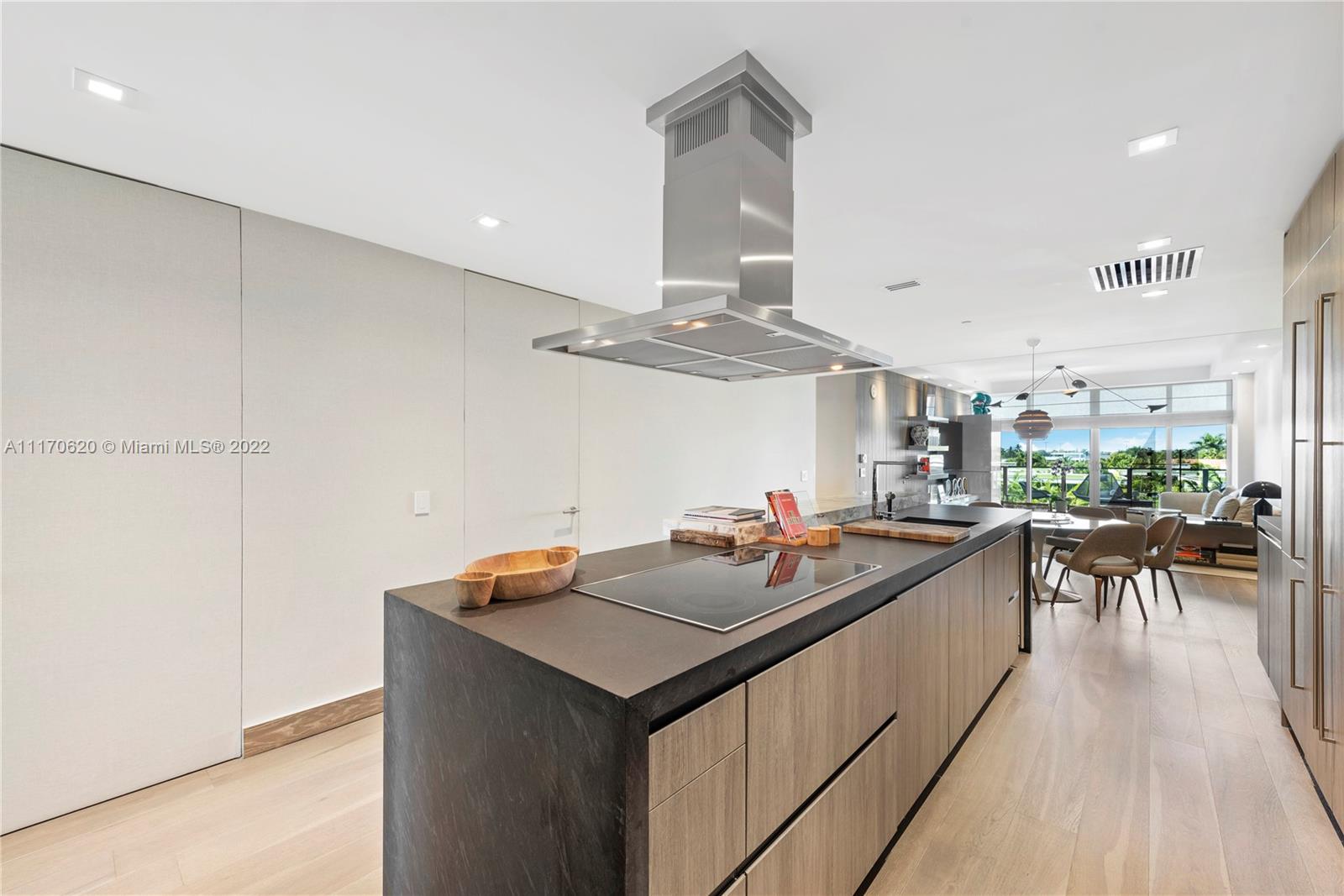 OCEANA KEY BISCAYNE CONDO - Residential