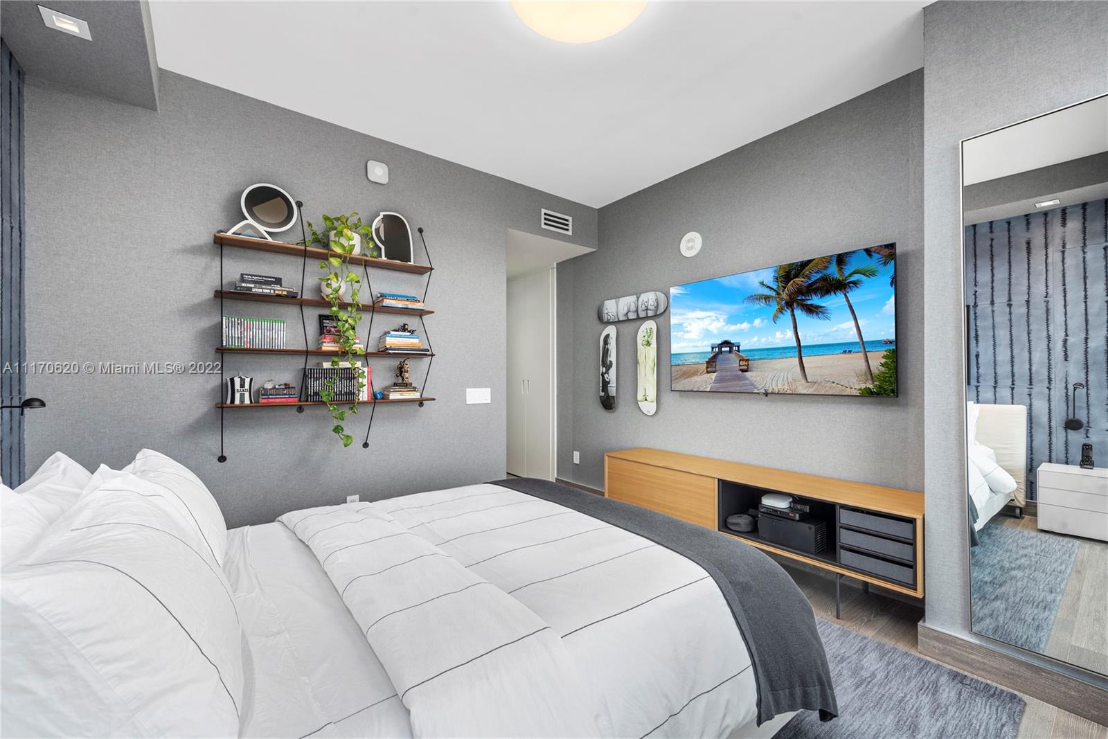 OCEANA KEY BISCAYNE CONDO - Residential