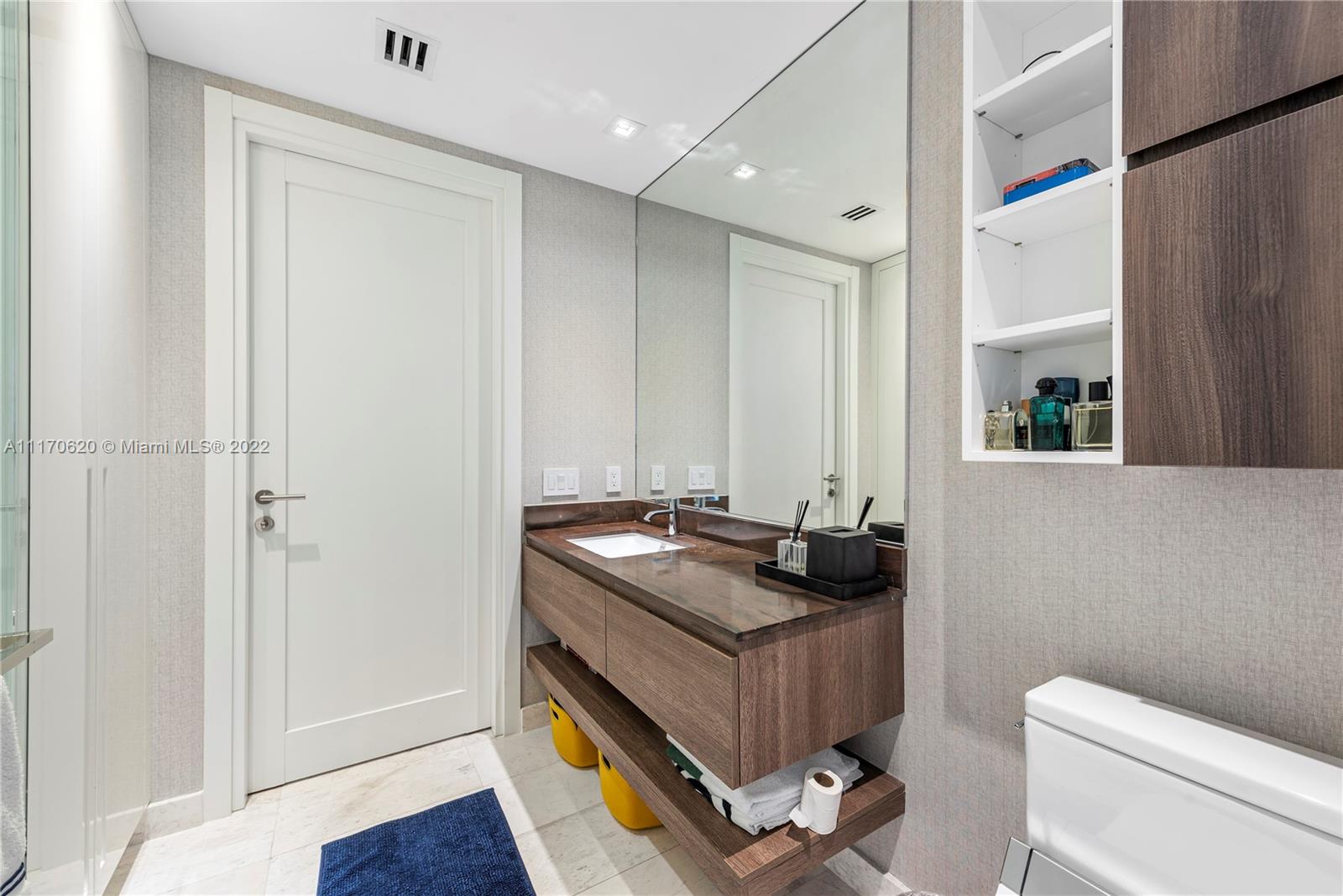 OCEANA KEY BISCAYNE CONDO - Residential