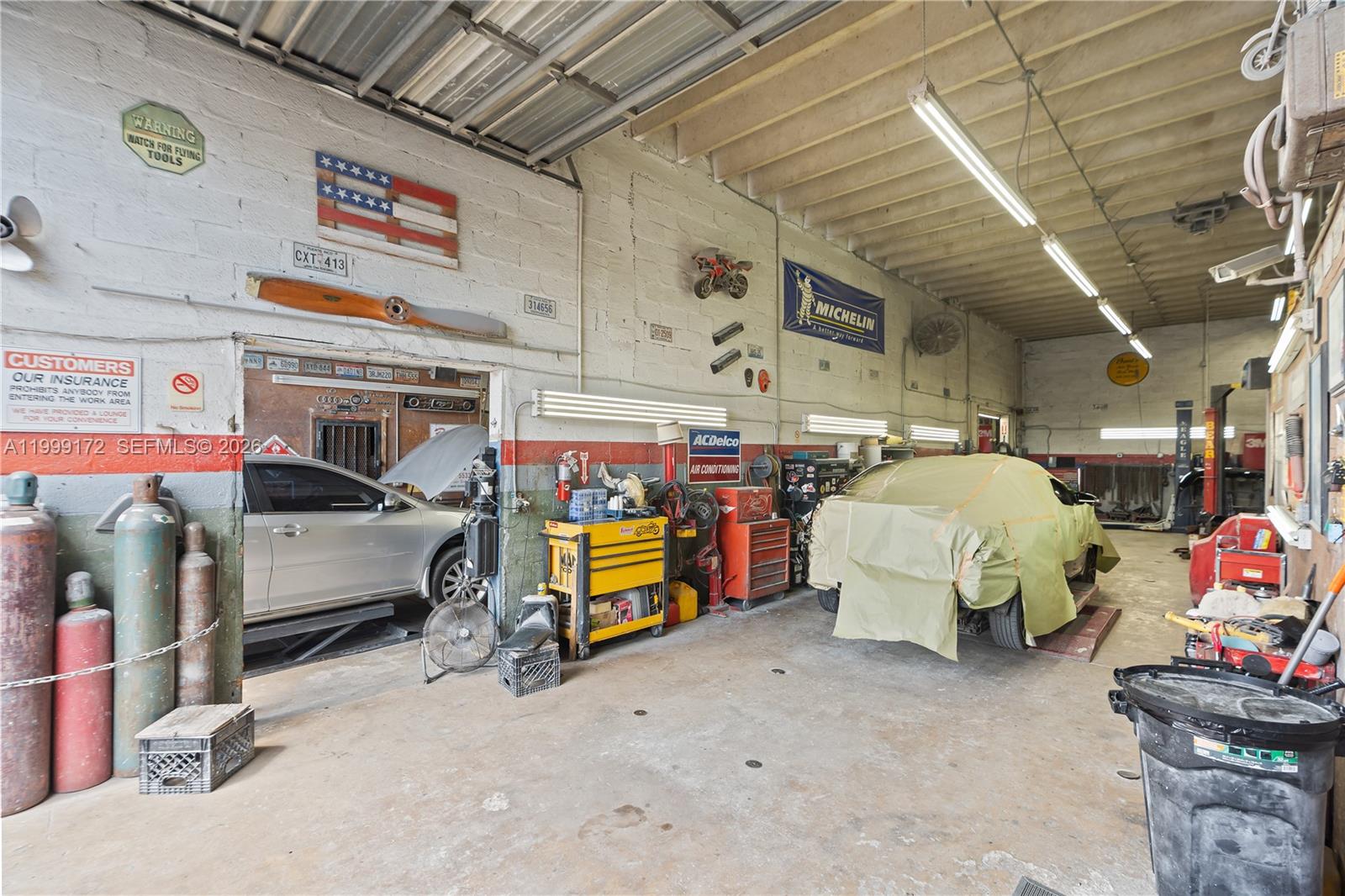 PERRINE INDUSTRIAL PARK - Commercial Sale