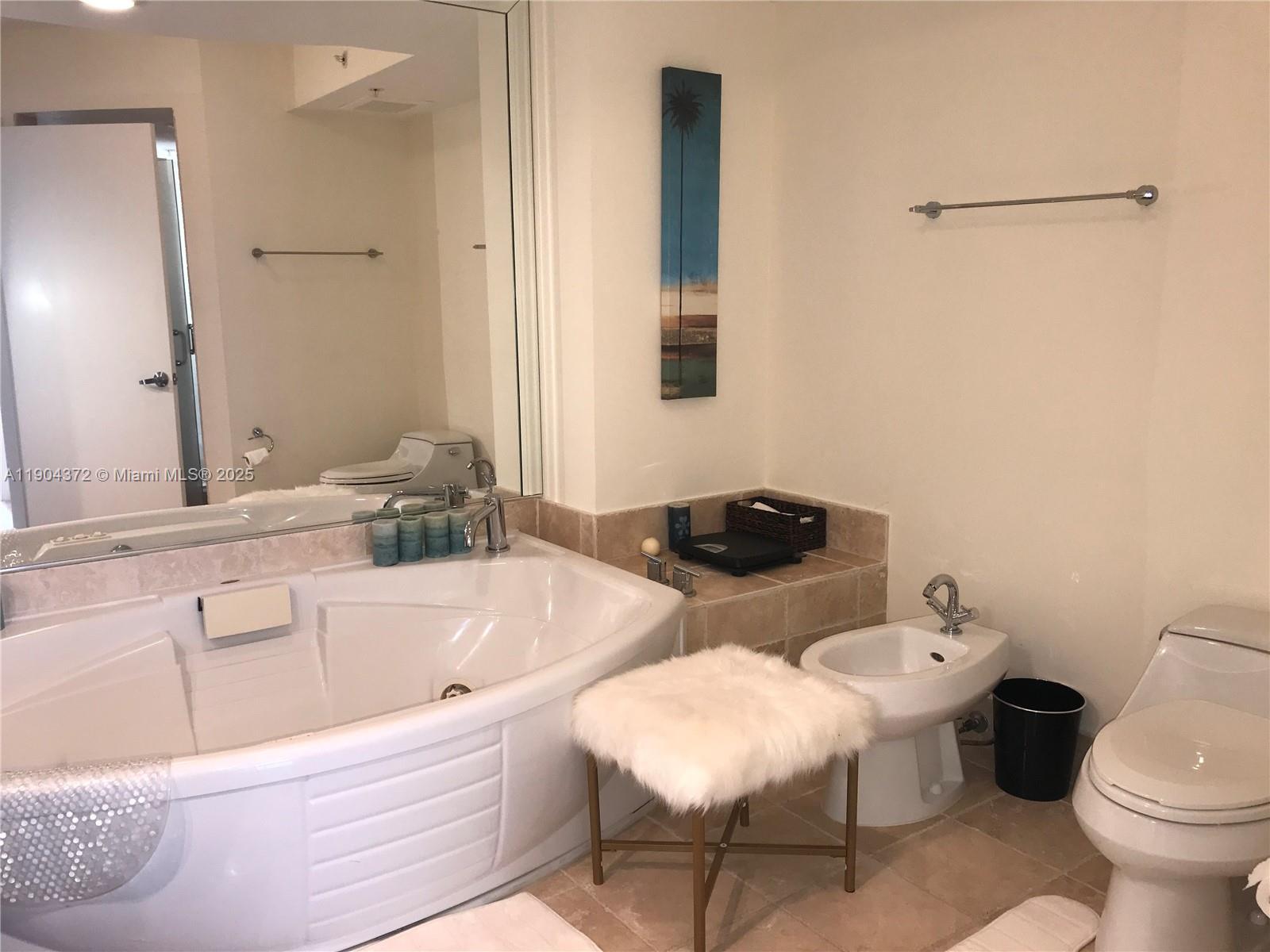 TRUMP ROYALE CONDO - Residential