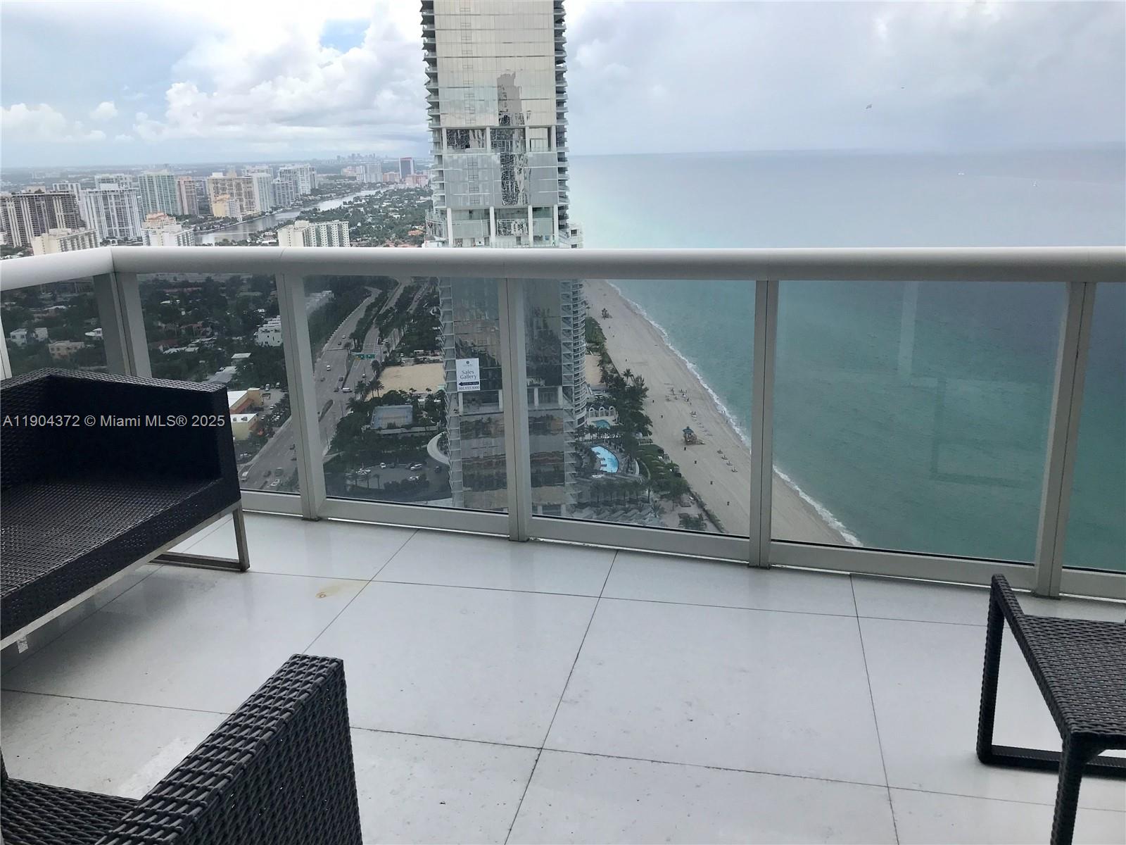 TRUMP ROYALE CONDO - Residential