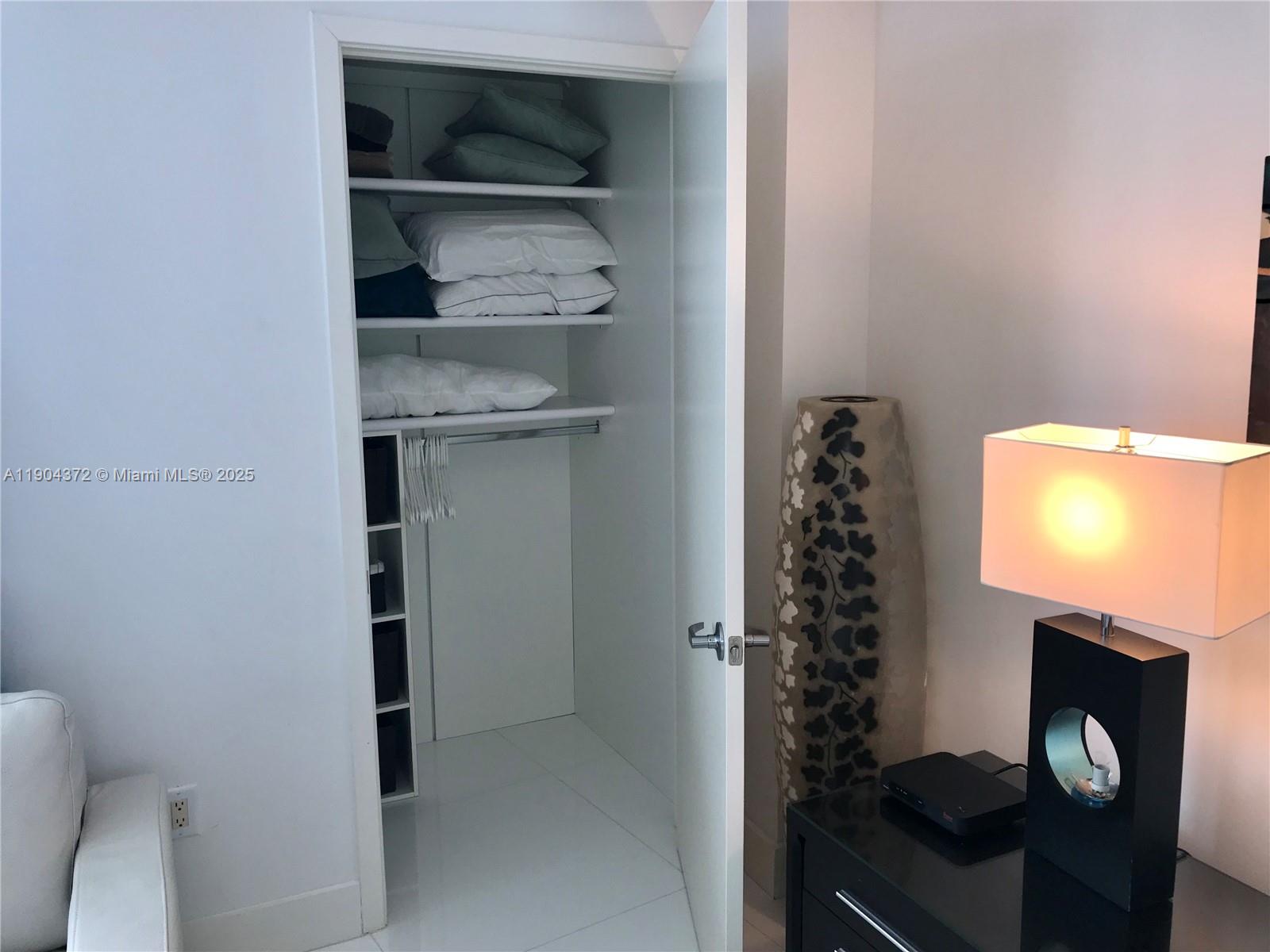 TRUMP ROYALE CONDO - Residential