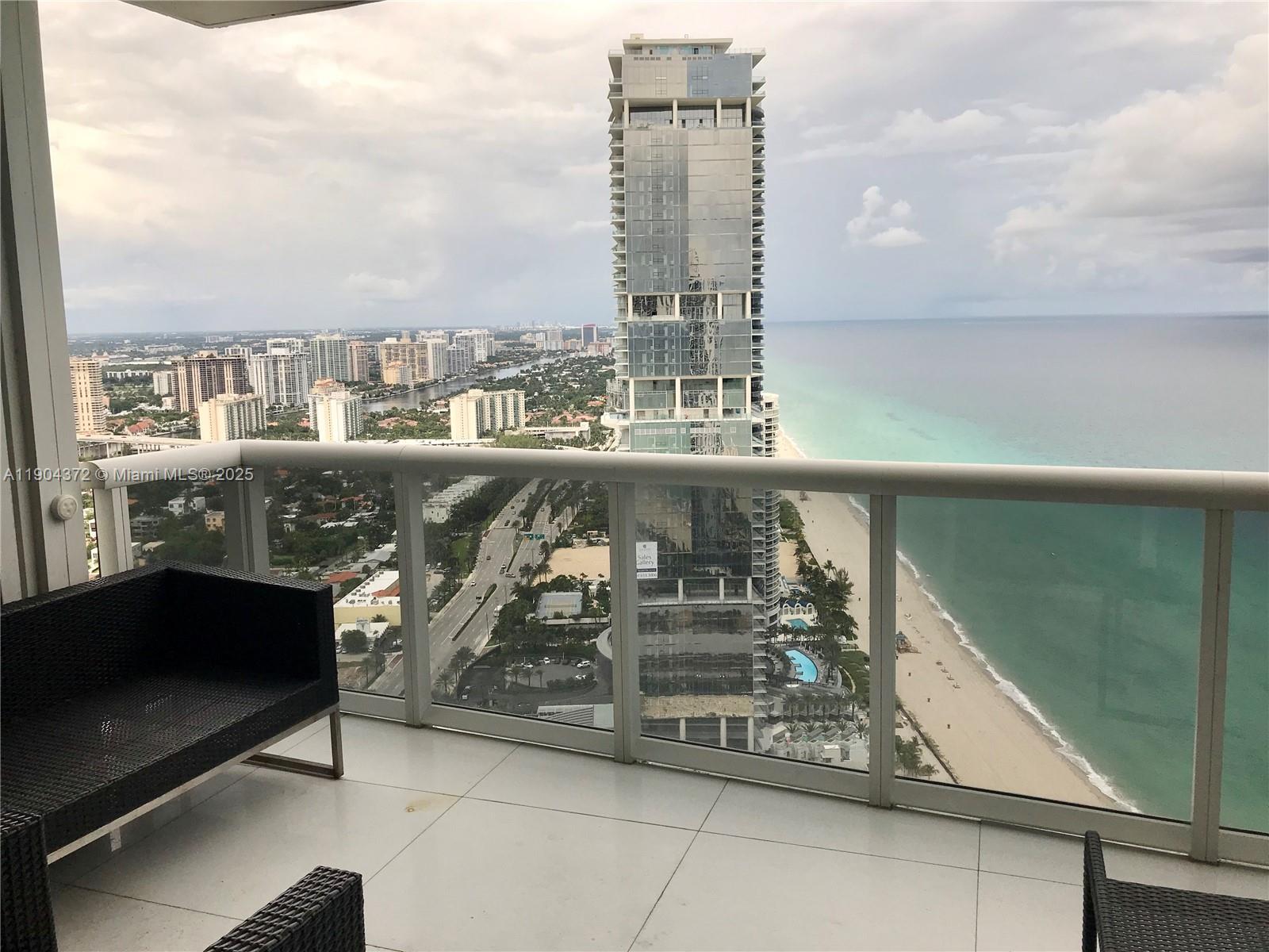 TRUMP ROYALE CONDO - Residential