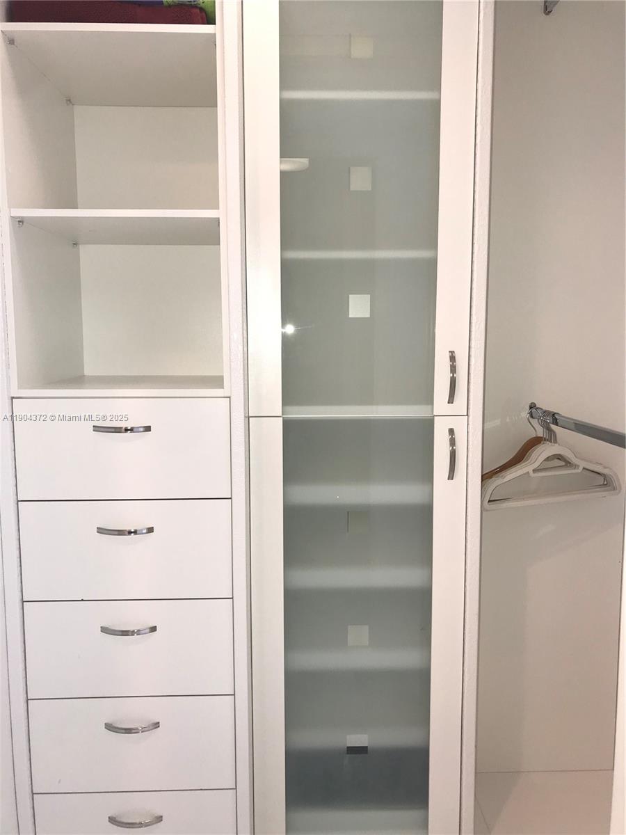 TRUMP ROYALE CONDO - Residential