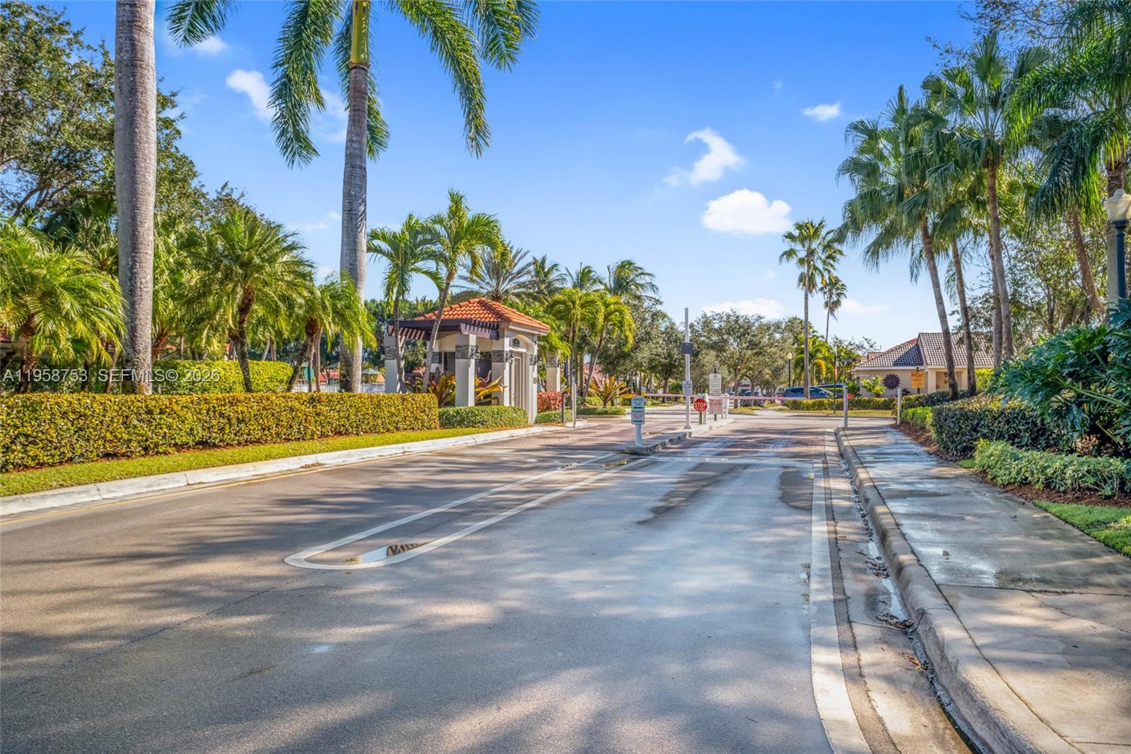 SECTORS 3 & 4 BOUNDARY PL - Residential Lease