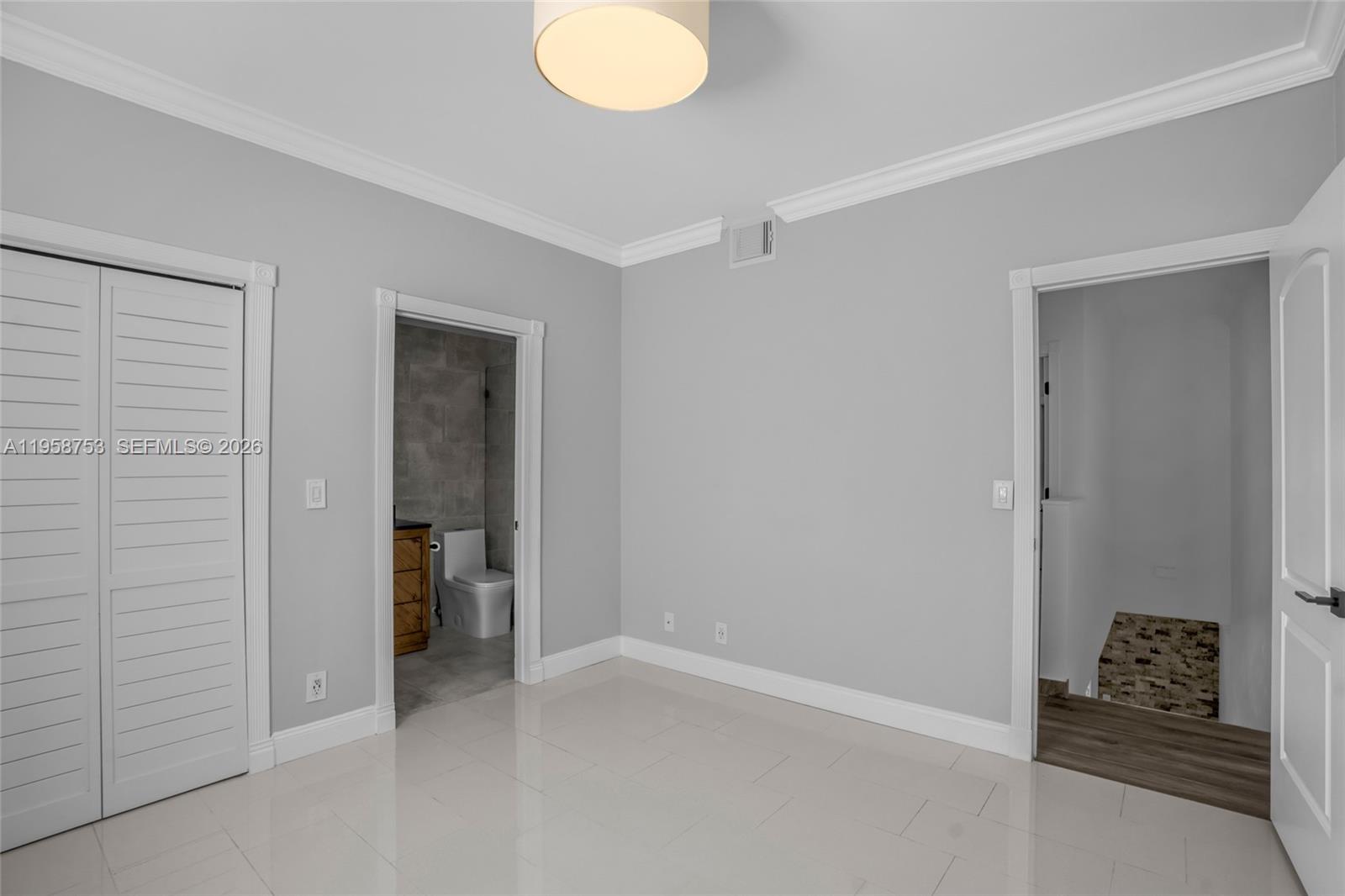 SECTORS 3 & 4 BOUNDARY PL - Residential Lease