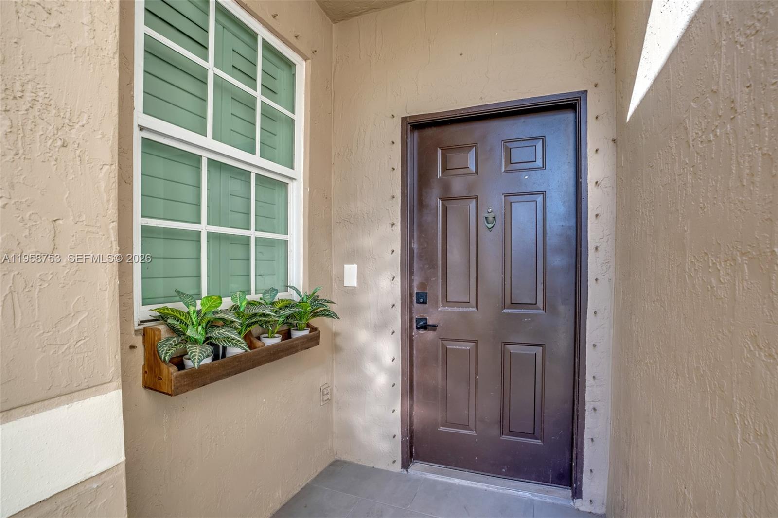 SECTORS 3 & 4 BOUNDARY PL - Residential Lease