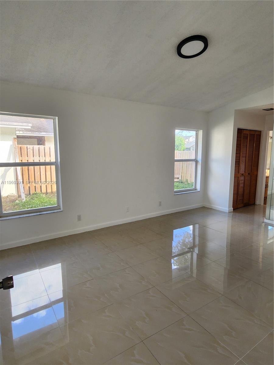 COUNTRYSIDE WEST - Residential