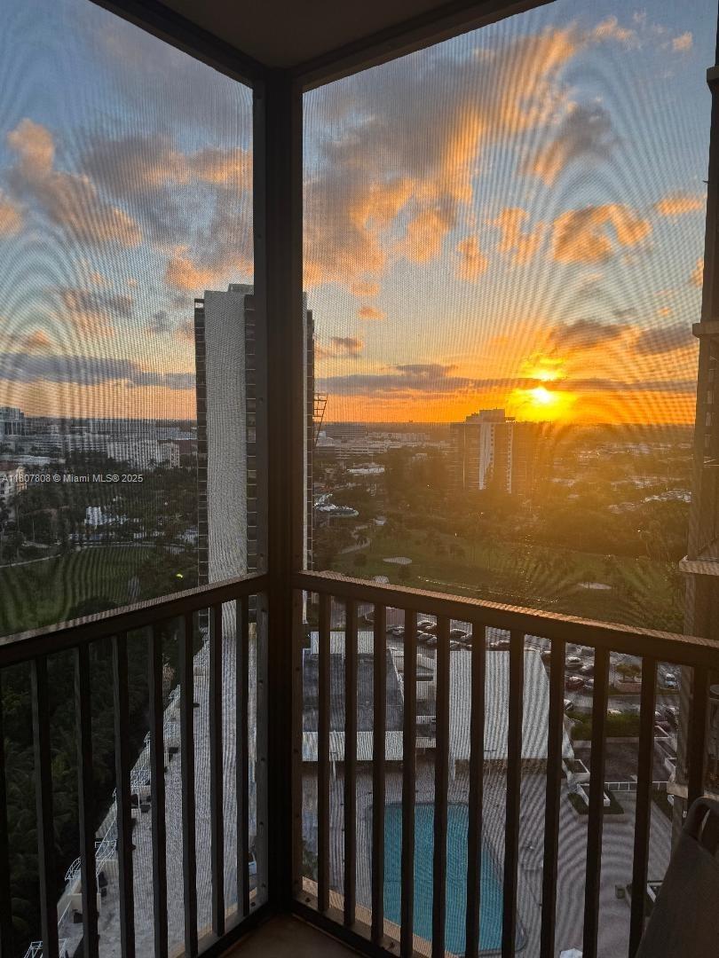 CORONADO CONDO- TOWER II - Residential