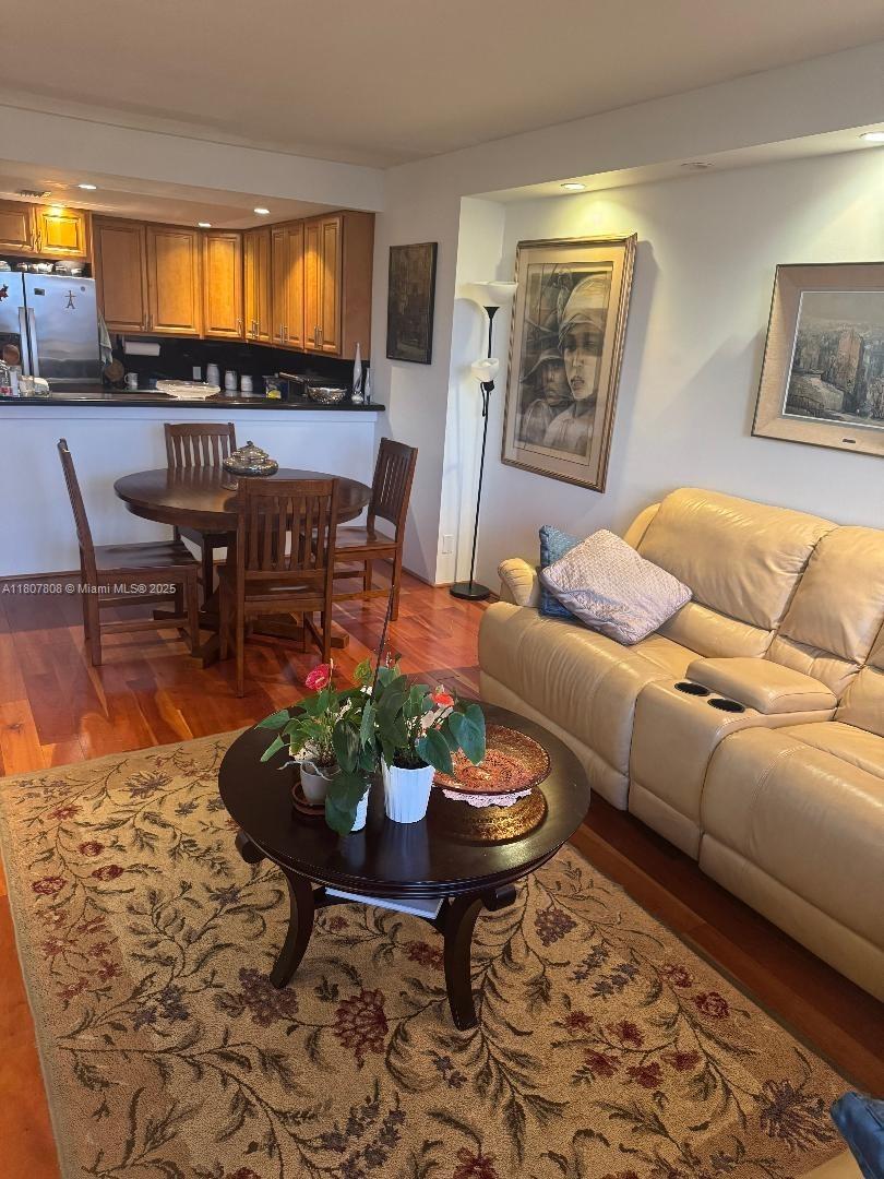 CORONADO CONDO- TOWER II - Residential