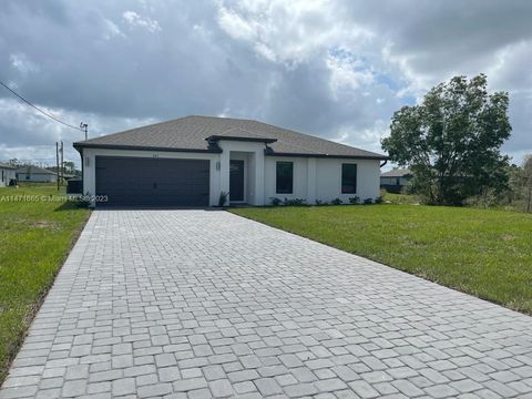 863 winwood circle n/a Fort Myers FL 33913
