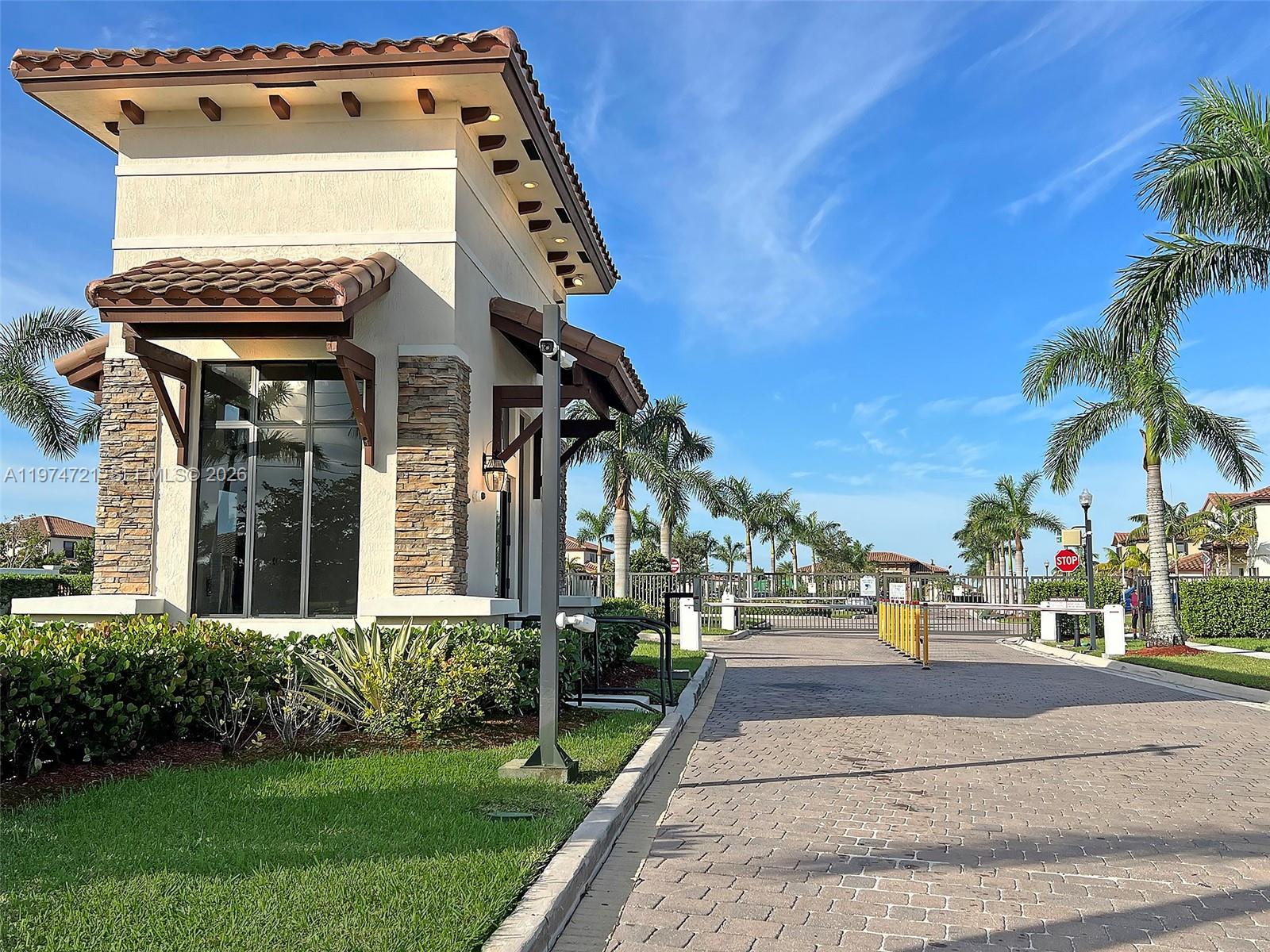 KINGMAN COMMONS - Residential