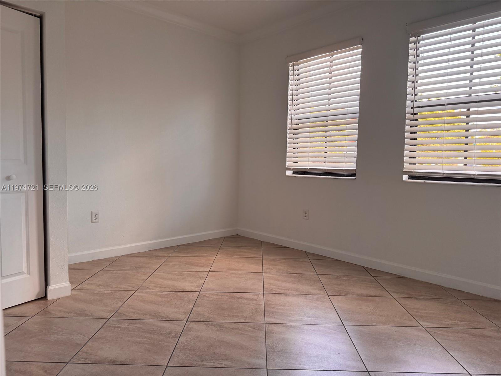 KINGMAN COMMONS - Residential