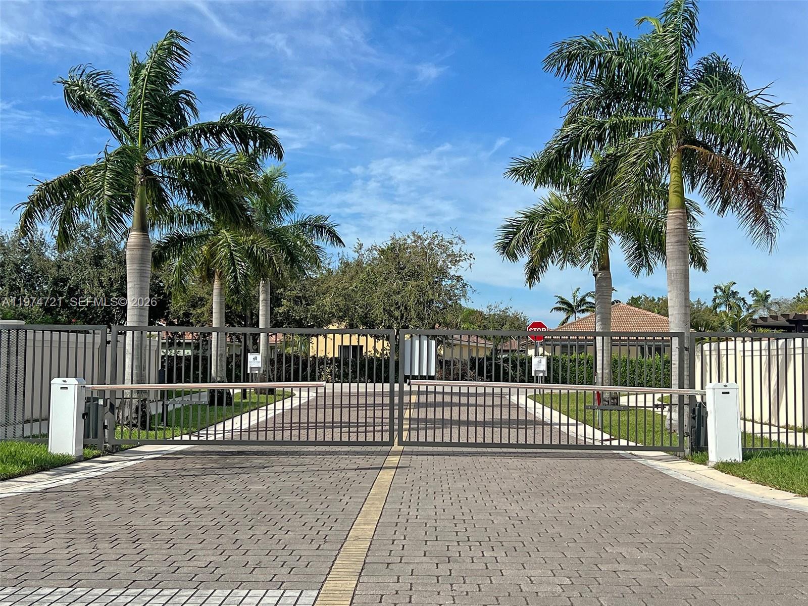 KINGMAN COMMONS - Residential