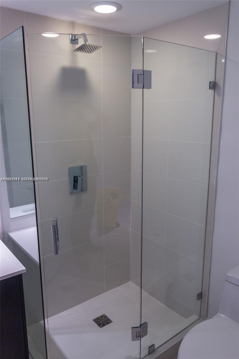 BRICKELL HEIGHTS EAST CON - Residential