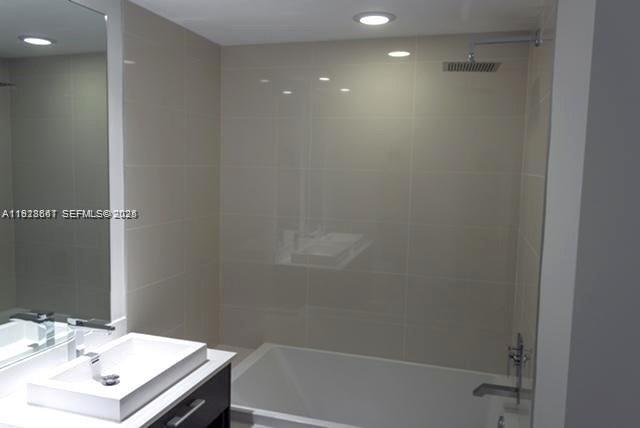 BRICKELL HEIGHTS EAST CON - Residential