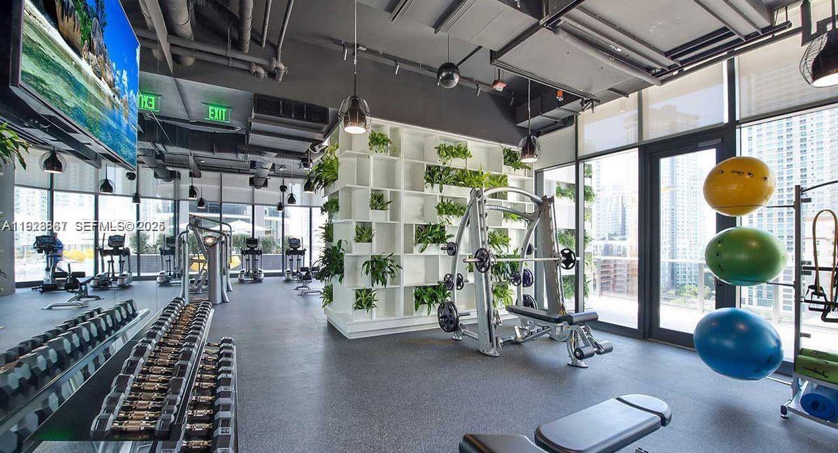 BRICKELL HEIGHTS EAST CON - Residential