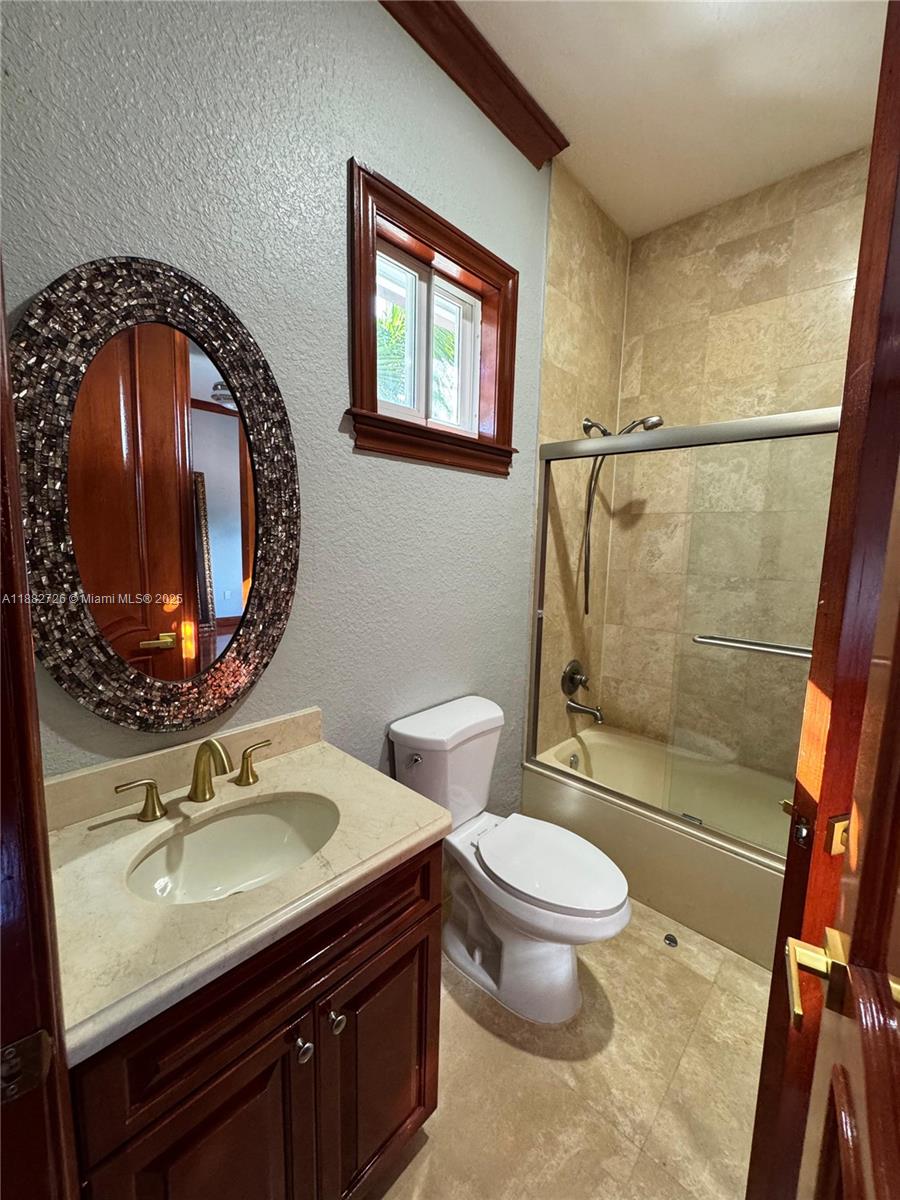 SOUTH SPRINGS HOMES - Residential