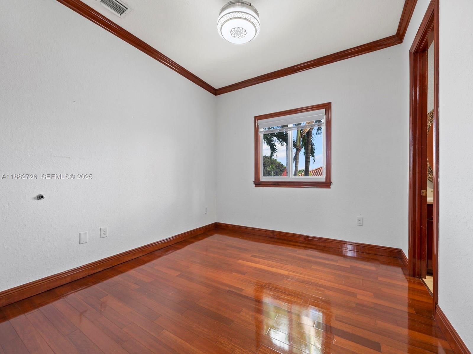 SOUTH SPRINGS HOMES - Residential