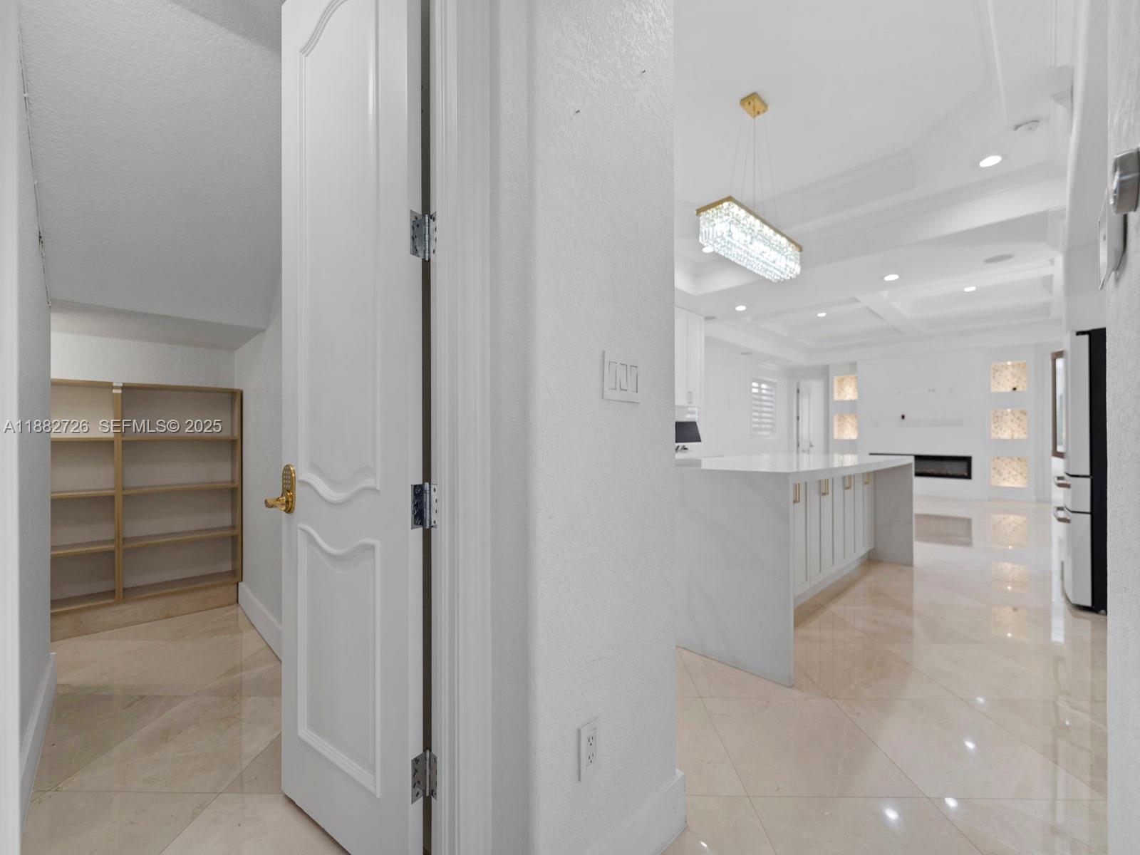 SOUTH SPRINGS HOMES - Residential