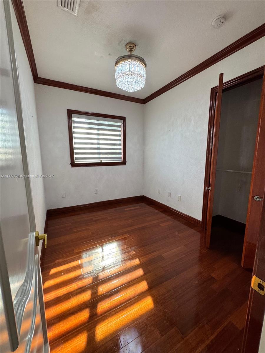 SOUTH SPRINGS HOMES - Residential