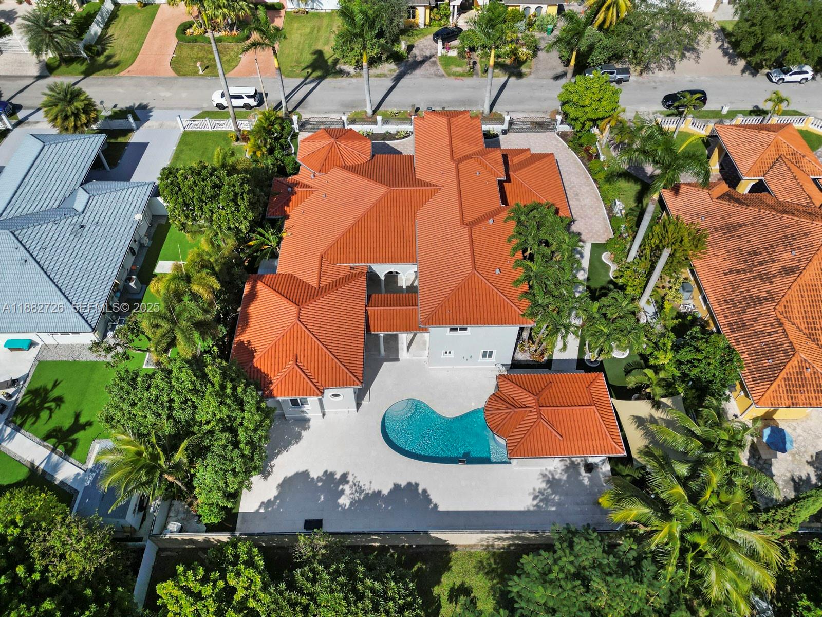 SOUTH SPRINGS HOMES - Residential