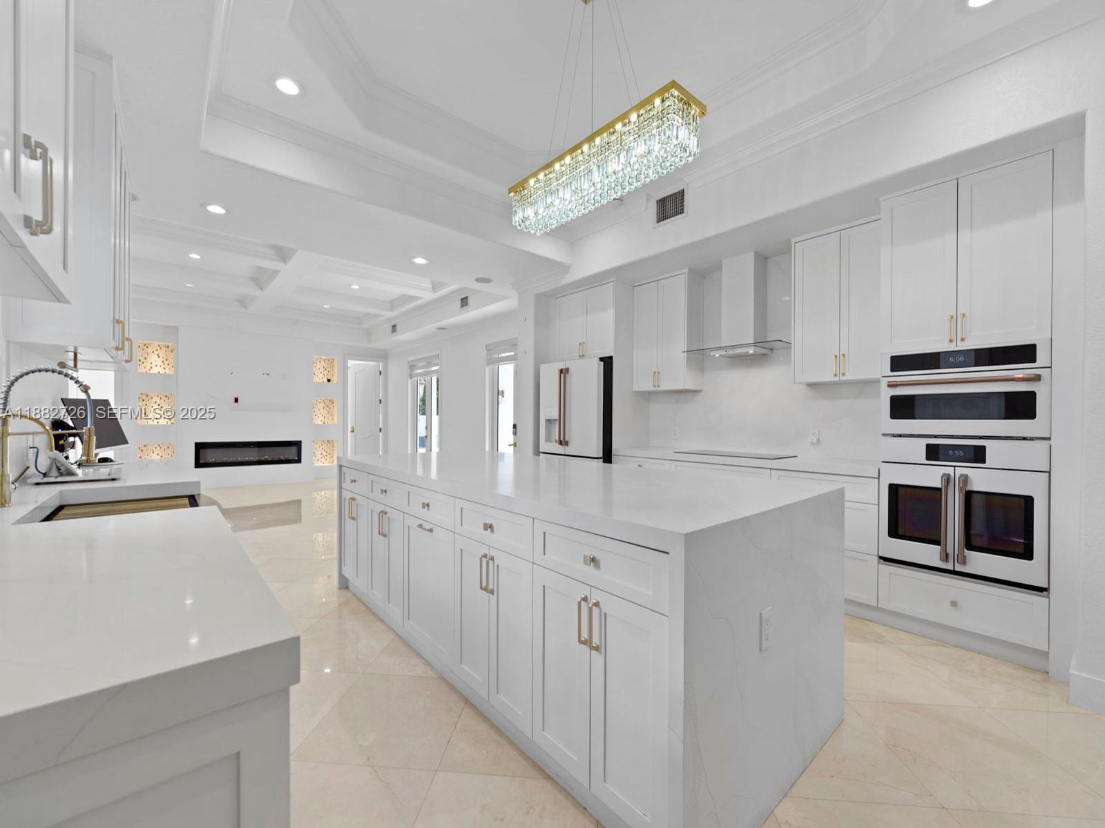 SOUTH SPRINGS HOMES - Residential