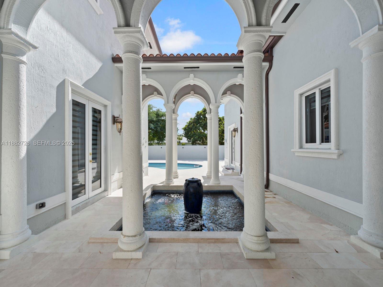 SOUTH SPRINGS HOMES - Residential