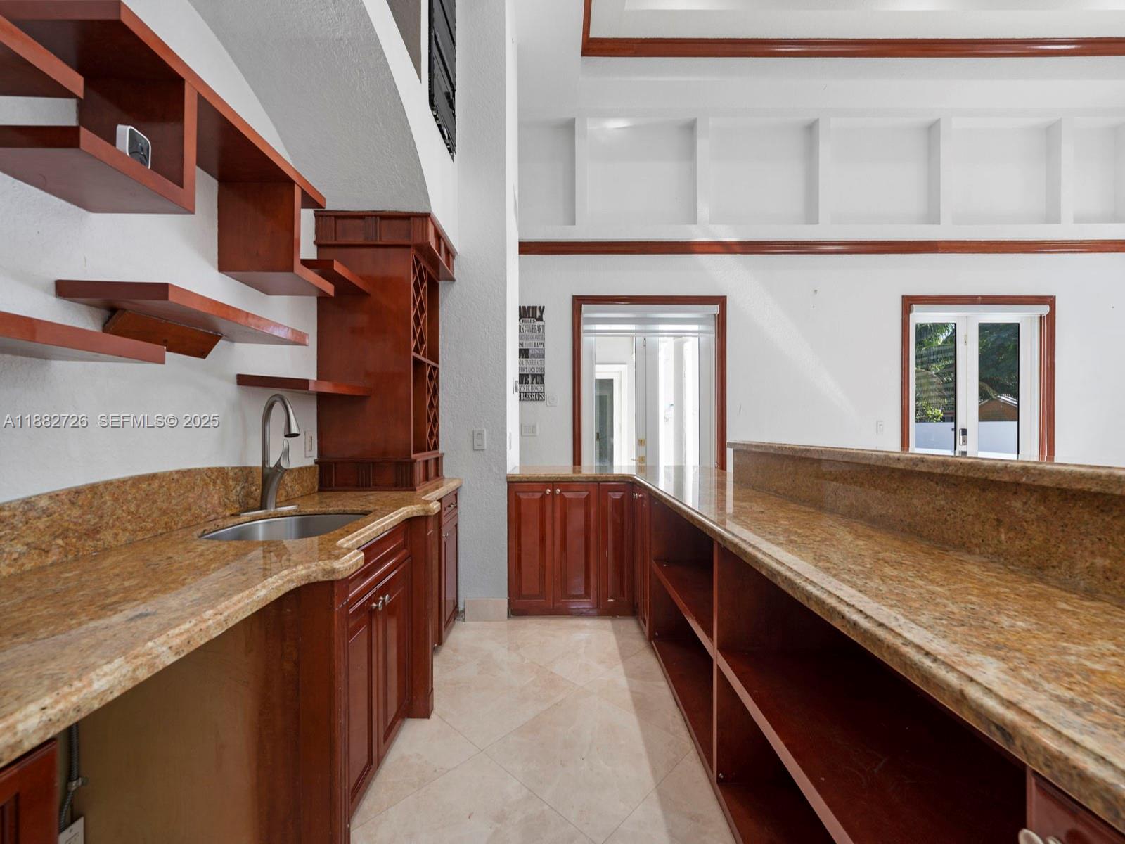 SOUTH SPRINGS HOMES - Residential